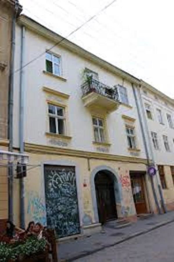 Апартаменты Apartment on Staroevreyska street 17 Львов-30